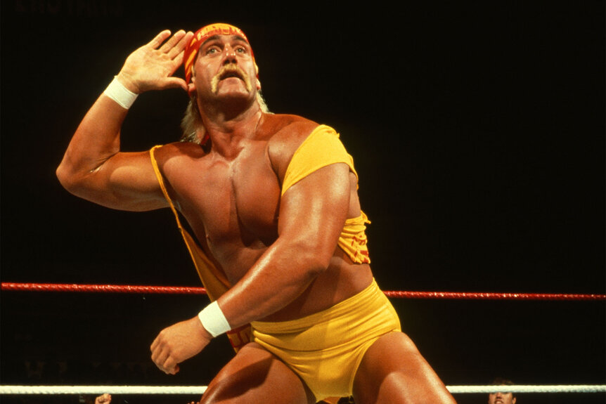 Hulk hogan signature move